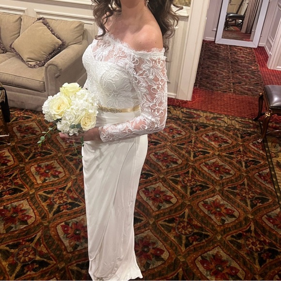 Wedding dress size 2 - Picture 5 of 5